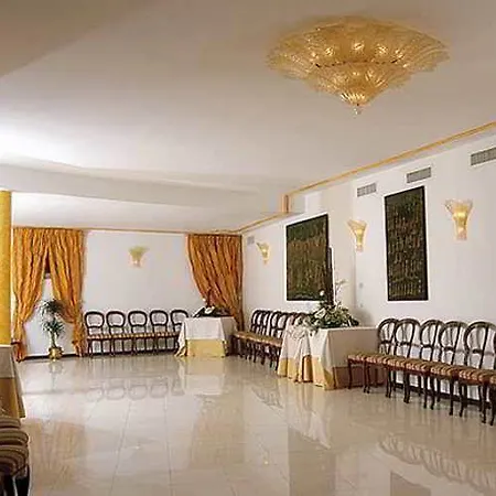 Ξενοδοχείο Mazzoleni 4*